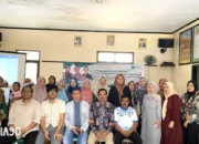 Prof. Nurul Huda Memimpin Kolaborasi Universitas YARSI dalam Pendampingan Usaha Anyaman Daun Pandan di Kadumaneuh