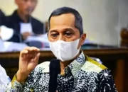 Upaya Hukum Terhadap Kasus Suap Penerimaan Mahasiswa Baru: Mantan Rektor Universitas Lampung, Karomani, Ajukan Permohonan Kasasi