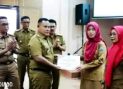 Ini Dia Besarannya! Bupati Lampung Selatan Salurkan Insentif kepada 5.097 Guru Honor Dinas Pendidikan