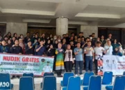 Mudik Lebaran 2024: DPM Unila Gandeng Pemkab Lampung Barat, Fasilitasi 45 Mahasiswa Mudik Gratis