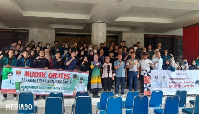 Mudik Lebaran 2024: DPM Unila Gandeng Pemkab Lampung Barat, Fasilitasi 45 Mahasiswa Mudik Gratis