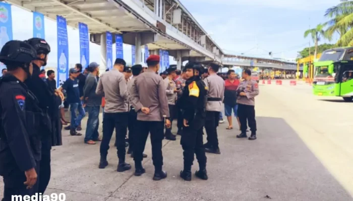 Disiagakan di Pelabuhan Bakauheni: Batalyon A Pelopor Brimob Lampung Turut Jaga Keamanan Pemudik