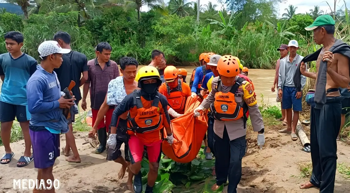 Pria Hanyut di Sungai Way Semaka Bandar Negeri Suoh Lampung Barat Ditemukan Meninggal