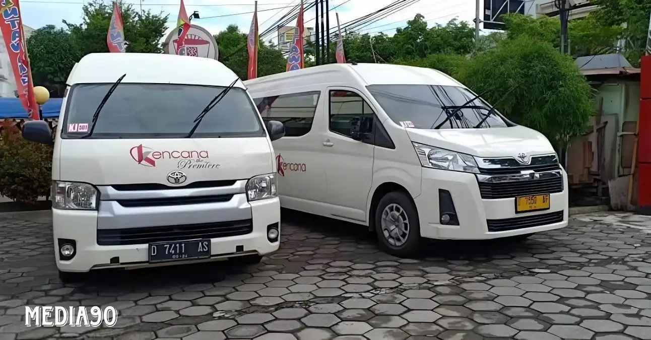 Rekomendasi Travel Semarang Solo