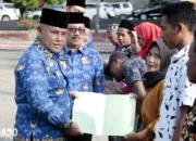 Upacara Penyerahan Sertifikat Bantuan Bedah Rumah: Pesan Tegas dari Bupati Lampung Selatan
