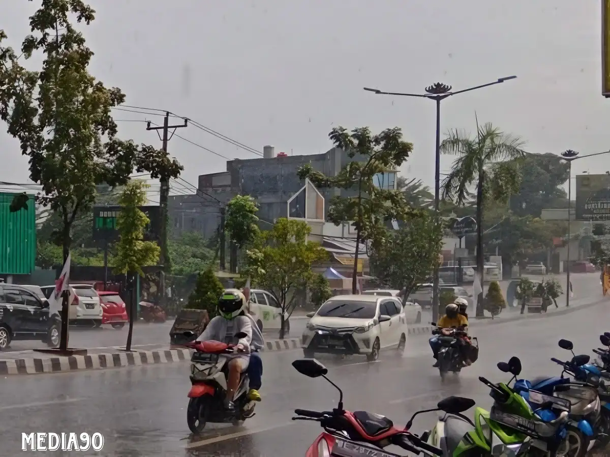 Cuaca Hari Ini Hujan Lebat di Sebagian Wilayah Pagi hingga Sore Hari