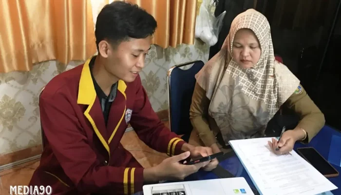 Mahasiswa Teknokrat Indonesia Presentasikan Aplikasi Presensi Mobile untuk SMAN 7 Bandar Lampung