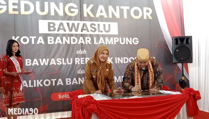 Bersama Wali Kota, Ketua Bawaslu RI Resmikan Gedung Baru Bawaslu Bandar Lampung