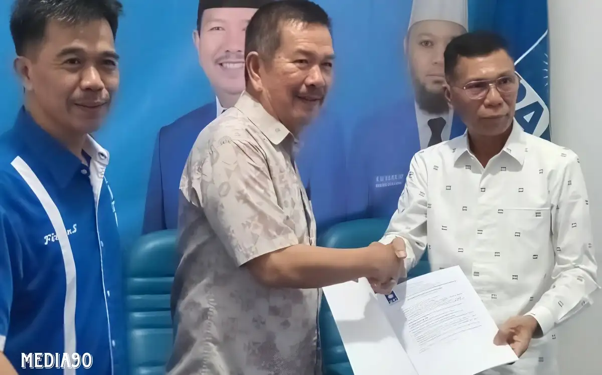 Anggota DPRD Lampung Ismet Roni Terima Surat Tugas PAN Maju Jadi Calon Bupati di Pilkada Tulang Bawang