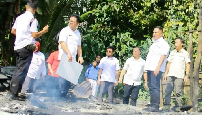 Kebakaran Akibat Kompor Makanan, Warga Natar Kehilangan Rumah, Bupati Lampung Selatan Bersumpah Memulihkan Kondisi