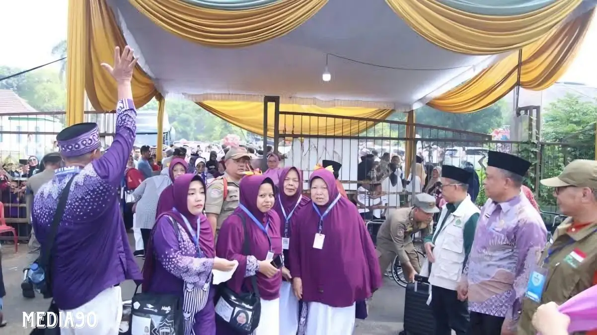 JCH Kloter Terakhir Lampung Masuk Asrama Haji