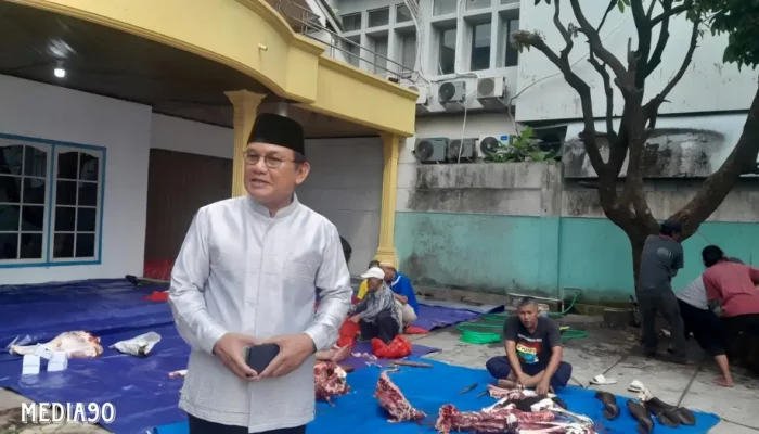 Calon Gubernur Lampung Hanan dan Tiga Sapi Kurban: Menggali Makna Kesalehan Iduladha
