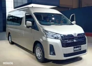 Perbandingan Interior Toyota Hiace Commuter dan Premio: Dua Mobil Travel dengan Kelas Berbeda