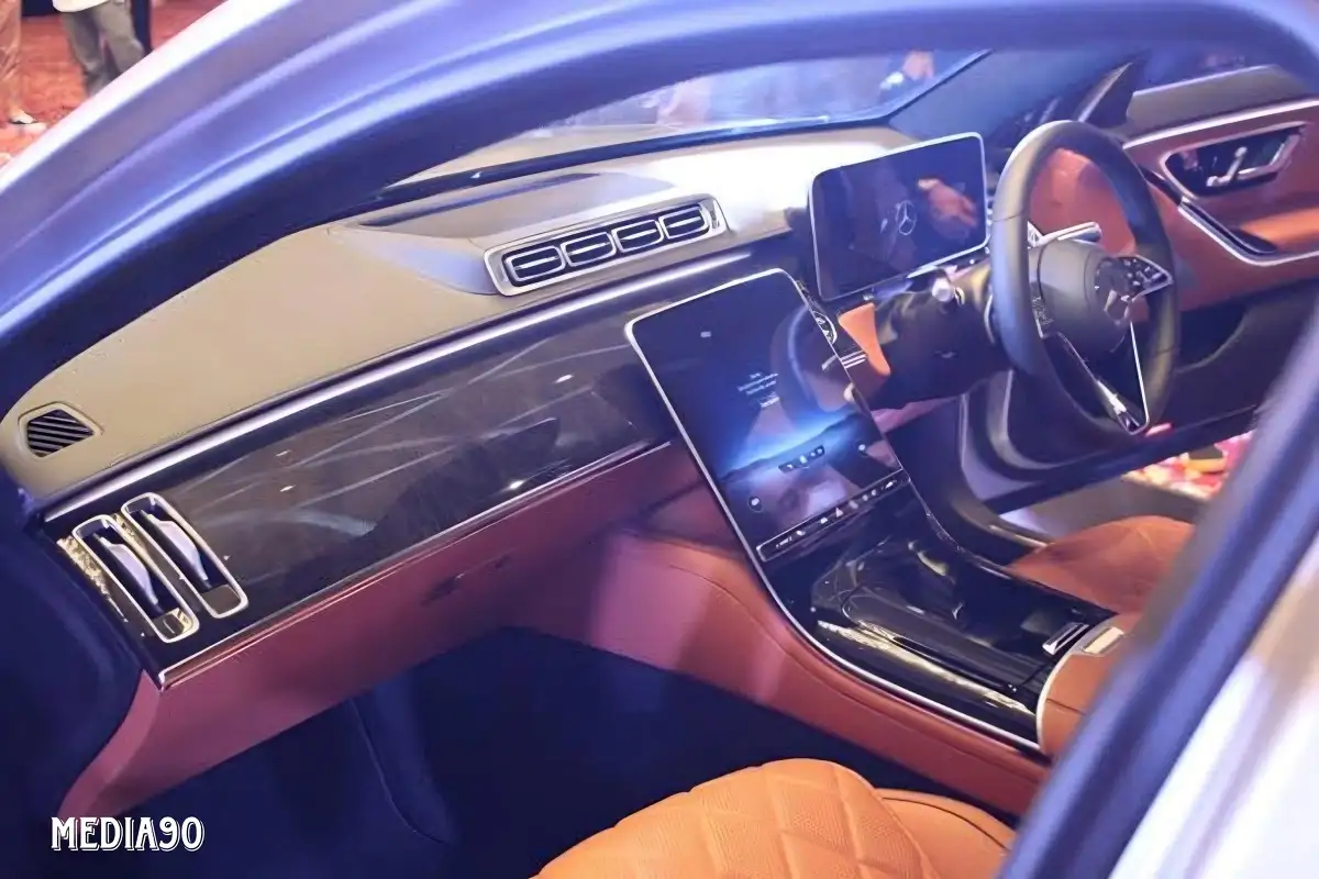 Mengulas Karakter Interior Mewah Mobil Mercedes-Benz Terbaru