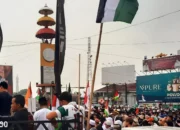 Ribuan Warga Lampung Gelar Aksi Kemanusiaan di Tugu Adipura untuk Palestina