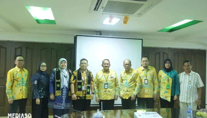Rektor Universitas Malahayati Menyambut Tim Asesor Lam-PTKes untuk Akreditasi Program Studi Kesehatan Masyarakat