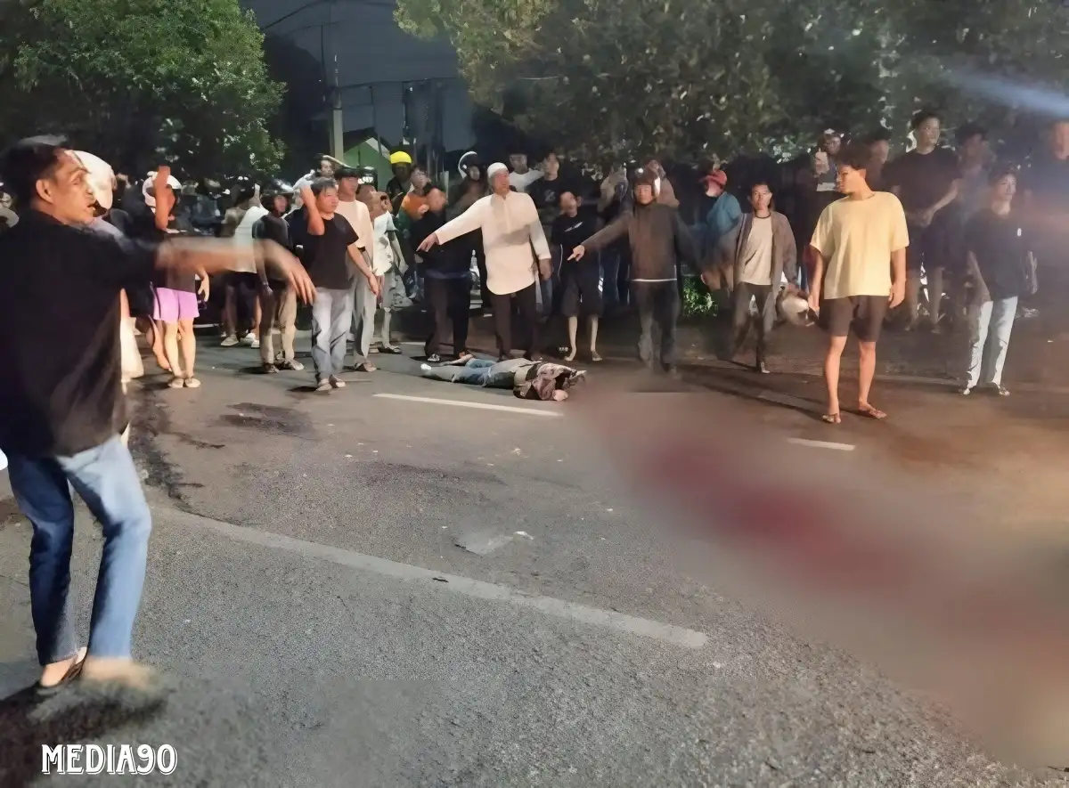 Seorang Pemuda Bandar Lampung Terkapar Usai Kecelakaan Hantam Median Jalan