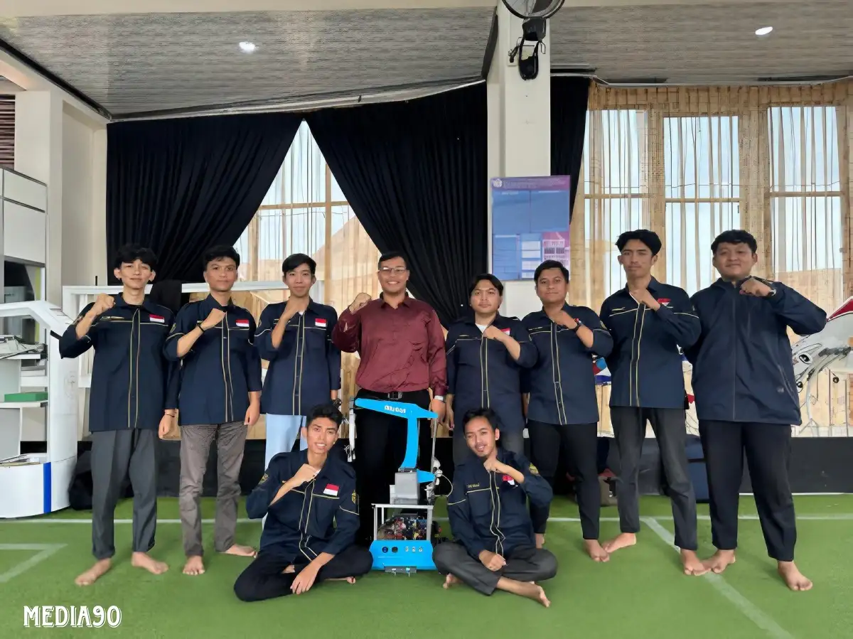 Universitas Teknokrat Indonesia Raih Juara dalam Kompetisi Robot Tematik Mahasiswa Indonesia