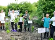 Kejari dan Pemkab Lampung Selatan Tanam Mangrove di Pantai Ketapang, Komisi IV DPR RI Janjikan Bangun Akses Jalan di Sumbernadi