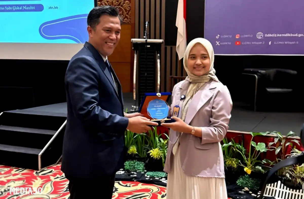 Prestasi Gemilang Universitas Teknokrat Indonesia dalam Anugerah Humas LLDikti Wilayah II