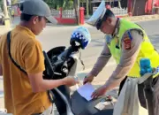 Sehari Operasi Patuh 2024, Polres Pesisir Barat Tegur Tujuh Pengendara Tak Patuhi Aturan, Satu Pengendara Ditilang