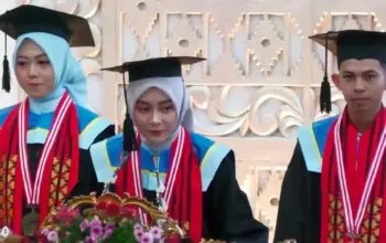 Wisuda Periode I 2024: Tiga Wisudawan Universitas Teknokrat Indonesia Berpidato dalam Tiga Bahasa