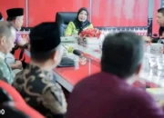 Perkuat Toleransi, Wali Kota Eva Dwiana Salurkan Bantuan ke 22 Rumah Ibadah di Bandar Lampung