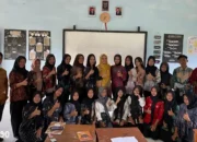 SMKN Rawajitu Timur Tulang Bawang Rayakan Hari Batik Nasional dengan Tema Kebanggaan Berbatik