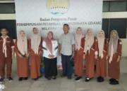 Tujuh Siswa SMKN Rawajitu Timur Tulang Bawang Menyelesaikan PKL di P3UW Lampung