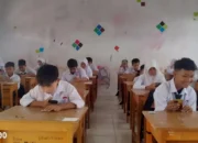 Mudahkan Siswa Akses Soal, SMPN Satu Atap 1 Rawajitu Timur Laksanakan Ujian Semester Pakai Sistem Barcode