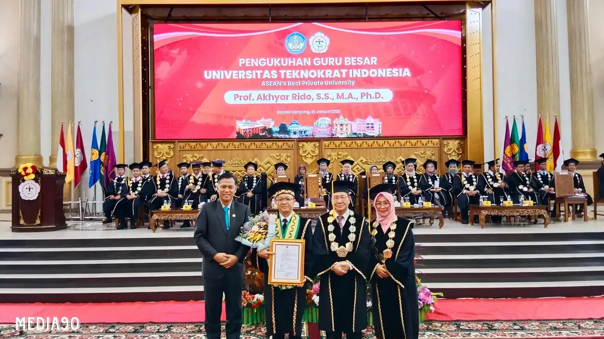 Guru Besar Universitas Teknokrat Indonesia, Prof Akhyar Rido Sampaikan Orasi Ilmiah Keilmuan