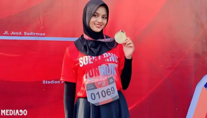 Semangat Gen Z untuk Berolahraga: Azzahra, Runner Up Putri Hijabfluencer Lampung 2024, Ikuti Soekarno Fun Run 5K Bersama PDIP Lampung