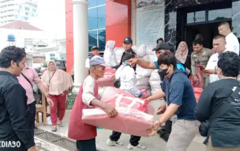 Pemkot Bandar Lampung Mulai Salurkan Paket Bantuan dari Kementerian Sosial RI ke Para Korban Banjir