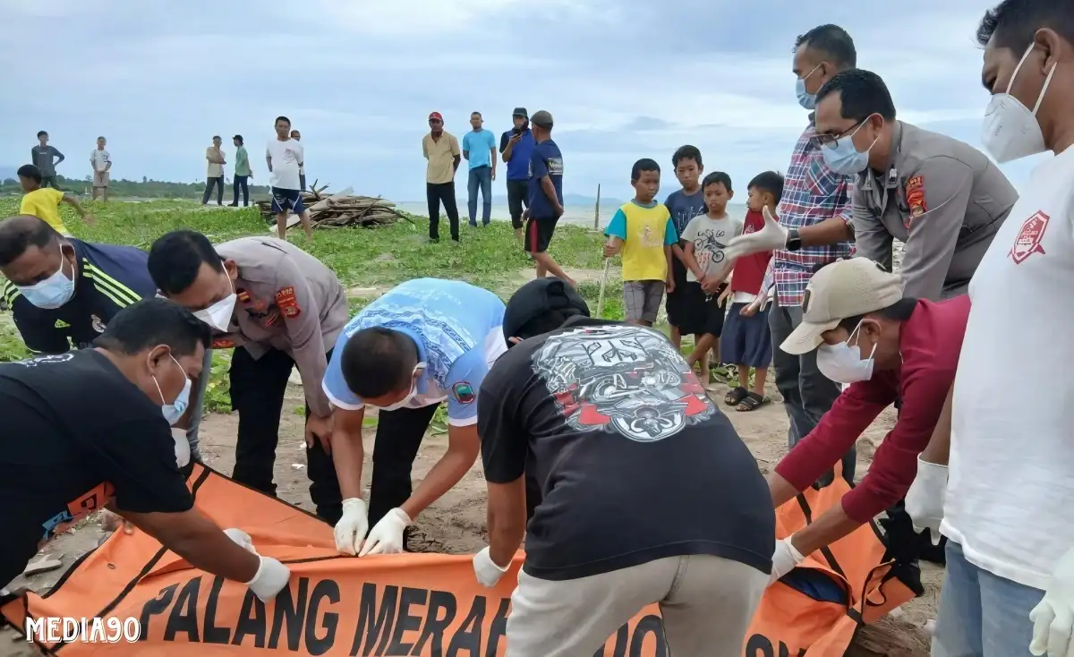 Pria Tanpa Identitas Ditemukan Meninggal di Muara Sungai Pantai Keramat Sidomulyo Lampung Selatan