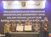 Bank Lampung Teken Addendum Shareholder Agreement dengan Bank Jatim