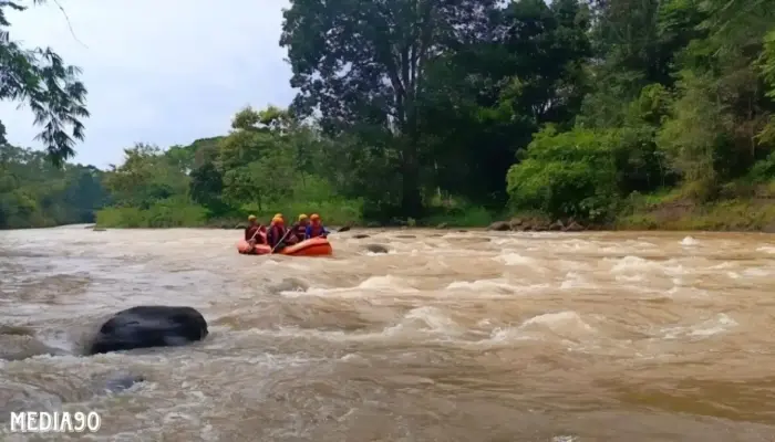 Tragis, Bocah 2 Tahun Hanyut dan Tenggelam di Sungai Umpu Saat Temani Ibunya Mencuci