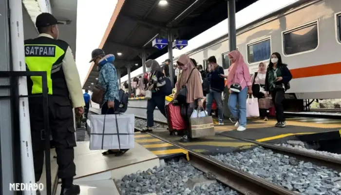 KAI Tanjungkarang Laporan Lebih dari 19 Ribu Penumpang Gunakan Kereta Saat Libur Isra Miraj dan Imlek