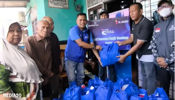 XL Axiata Pastikan Jaringan Tetap Berfungsi, Salurkan Bantuan bagi Korban Banjir di Bandar Lampung