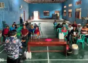 Tekan Angka Kematian Udang, Mahasiswa KKN Unila Edukasi Petambak di Sragi Lampung Selatan Manfaatkan Limbah Organik Nabati