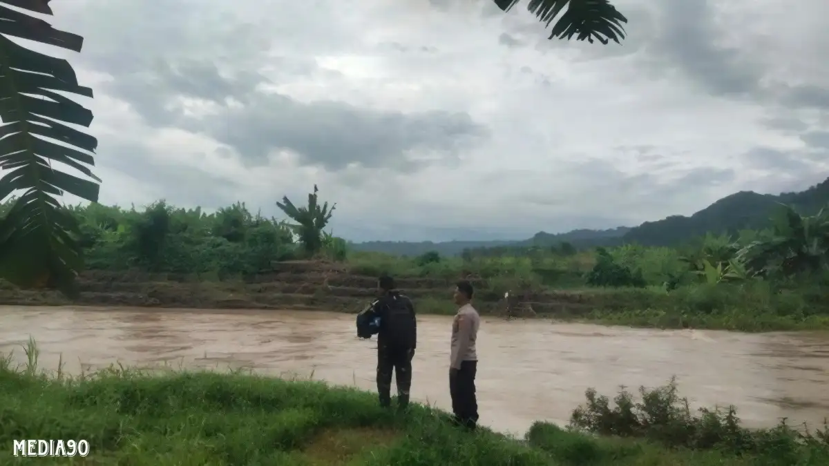 Tiga Mahasiswa KKN Asal Bandar Lampung Hanyut di Sungai Pesawaran, Dua Meninggal, Satu Masih Pencarian