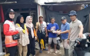 Wali Kota Bandar Lampung Intruksikan Jajaran Optimal Bantu Para Korban Banjir Hingga Kirim Bantuan Makanan