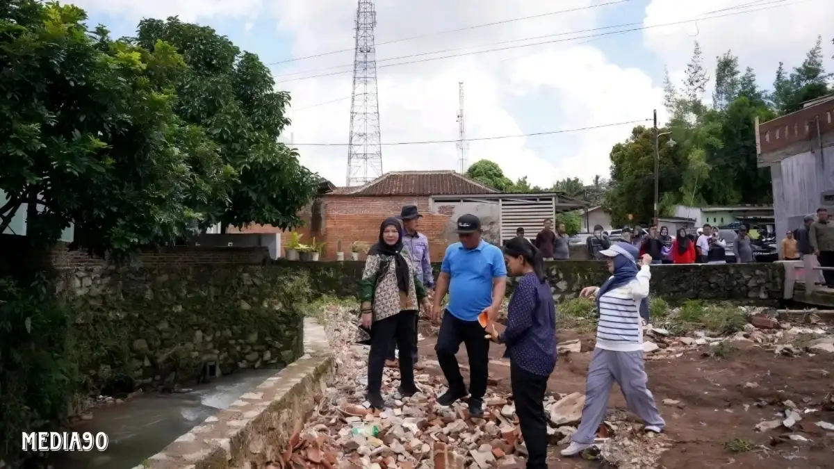 Larang Warga Dirikan Bangunan di Bantaran Sungai, Pemkot Bandar Lampung Bakal Awasi Ketat