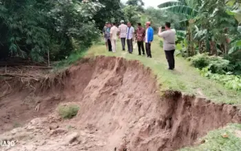 Tanggul di Sungai Kertosari Nyaris Jebol, Pemkab Lampung Selatan Respon Segera Perbaiki Pakai Dana Tanggap Darurat