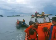 Penumpang KMP Mufidah Terjun ke Laut Bakauheni Belum Ditemukan, Tim SAR Lanjutkan Pencarian
