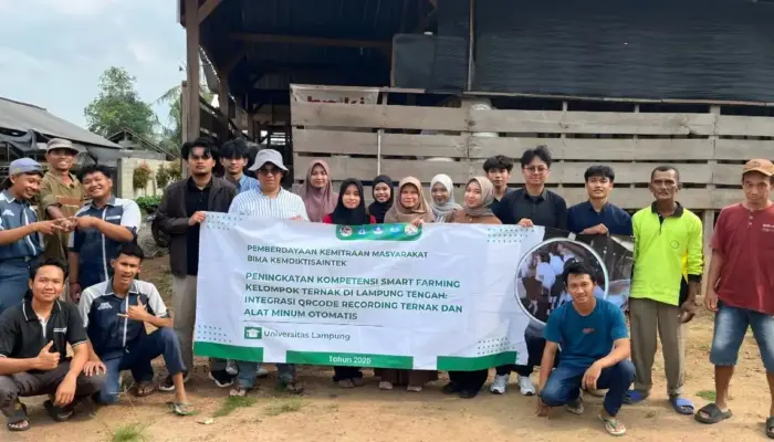 Unila Kembangkan Smart Farming: QR Code & Alat Minum Otomatis untuk Peternak Kambing di Lampung Tengah